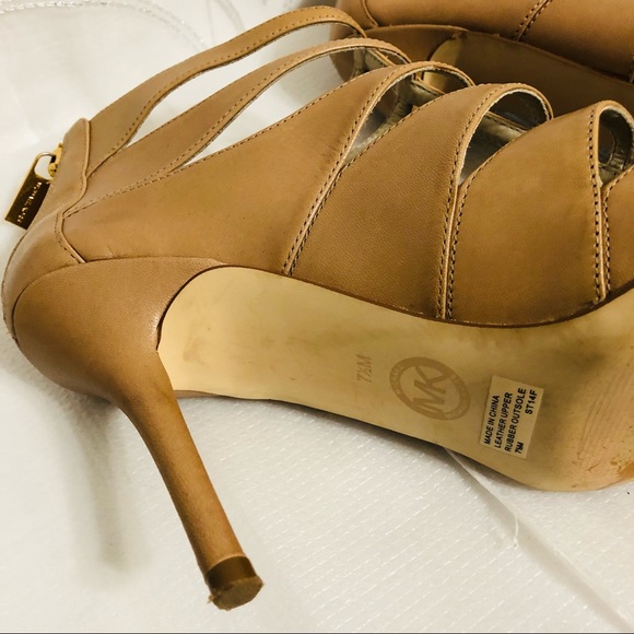 MICHAEL KORS SHOES - Picture 6 of 12